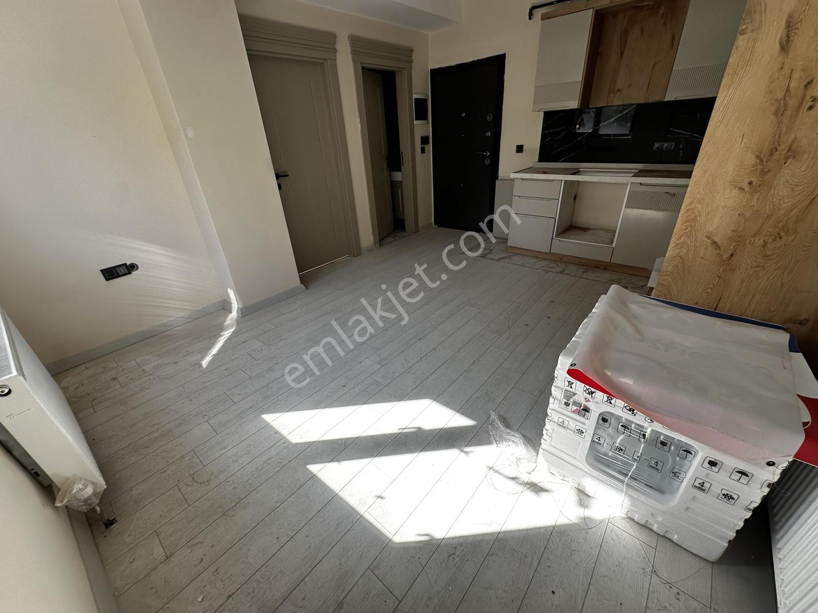 Tamiş'den Küçükyalı Marmaraya Çok Yakın Sıfır Ön Cephe 1.kat 1+1 — fotoğraf 6