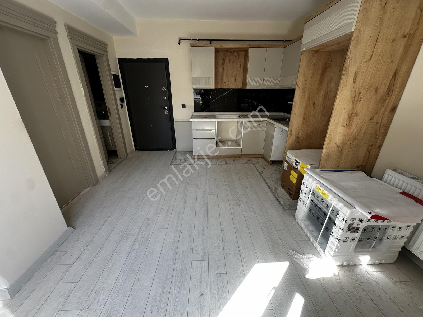Tamiş'den Küçükyalı Marmaraya Çok Yakın Sıfır Ön Cephe 1.kat 1+1 — fotoğraf 7