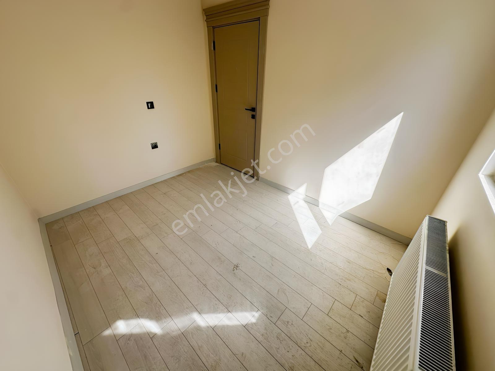 Tamiş'den Küçükyalı Marmaraya Çok Yakın Sıfır Ön Cephe 1.kat 1+1 — fotoğraf 11
