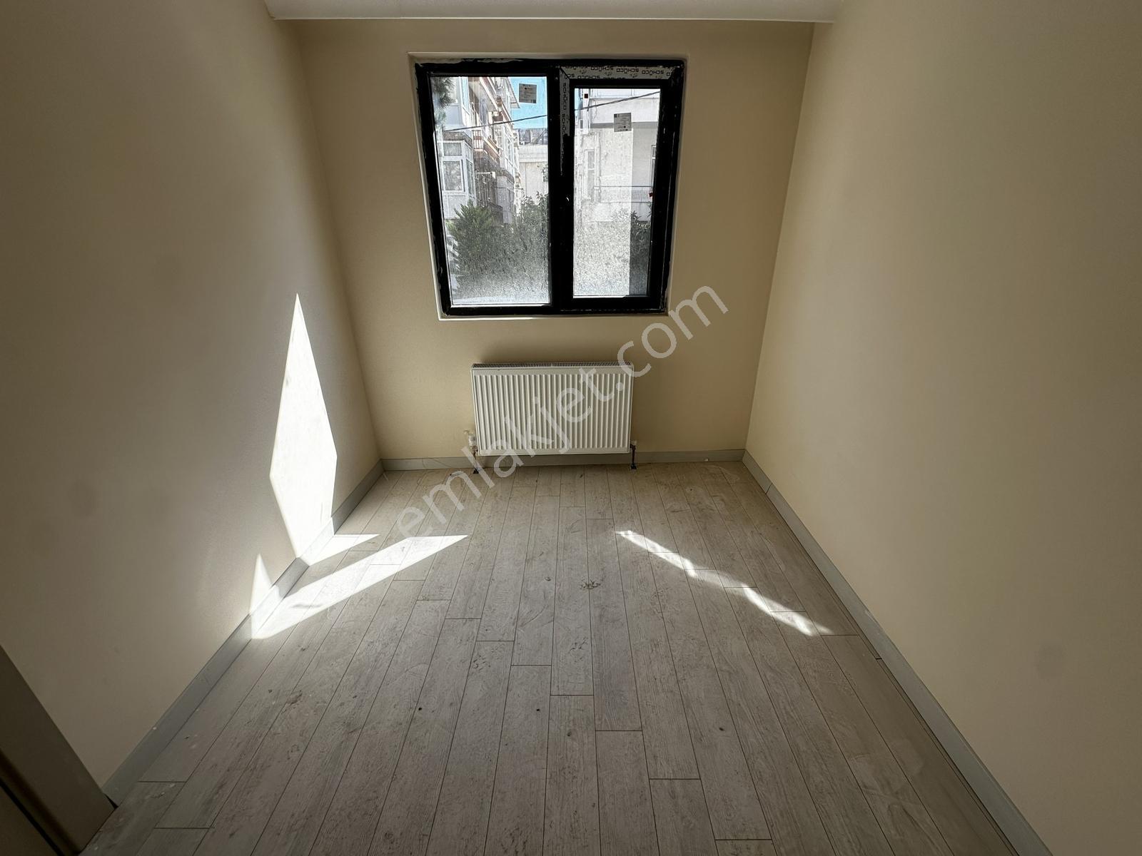 Tamiş'den Küçükyalı Marmaraya Çok Yakın Sıfır Ön Cephe 1.kat 1+1 — fotoğraf 13