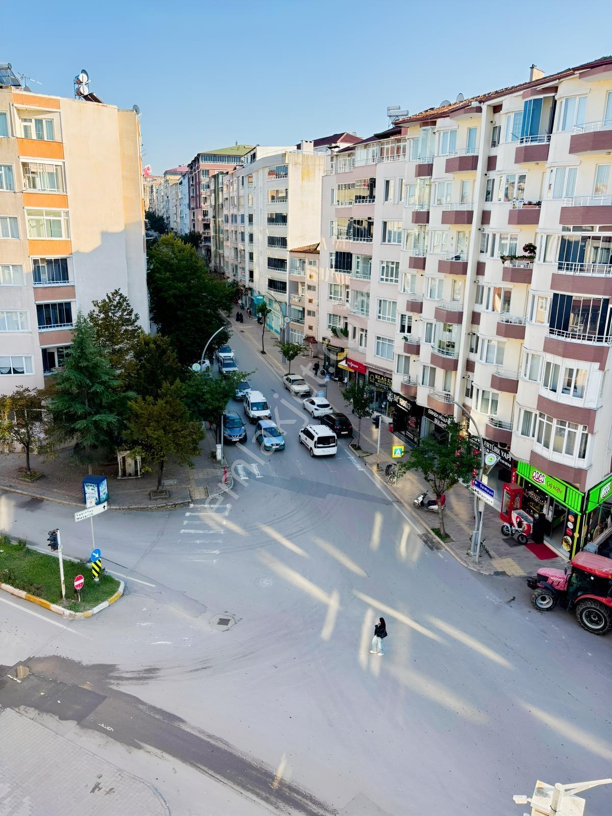 Bafra Vıp Gym.den İshaklı Mah. Gençlik Cad.de 3+1 Satılık Daire — fotoğraf 21