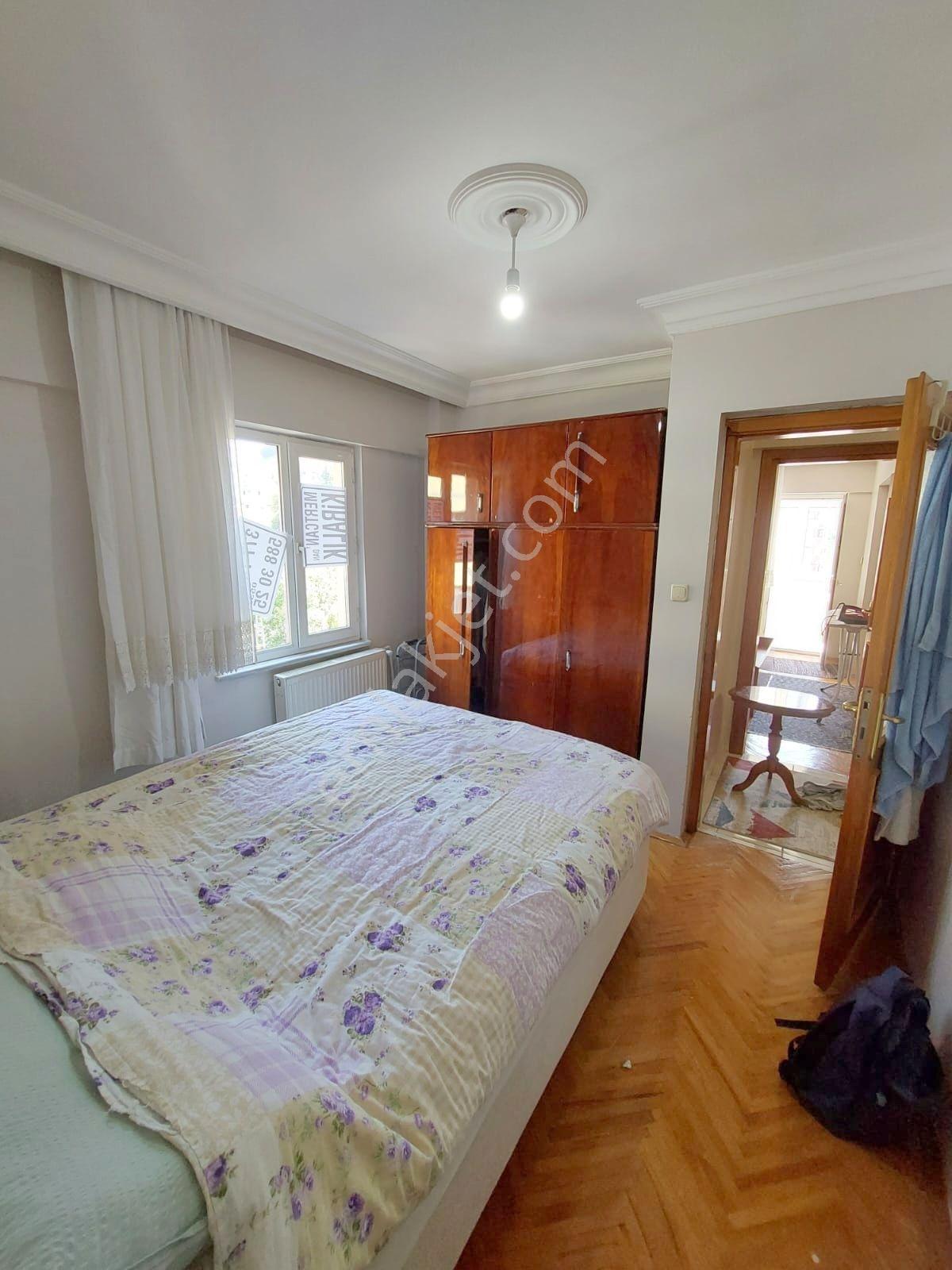 Mertcan'dan Hürriyet Mah İskanlı Site İçi Balkonlu 3+1 Daire — fotoğraf 11