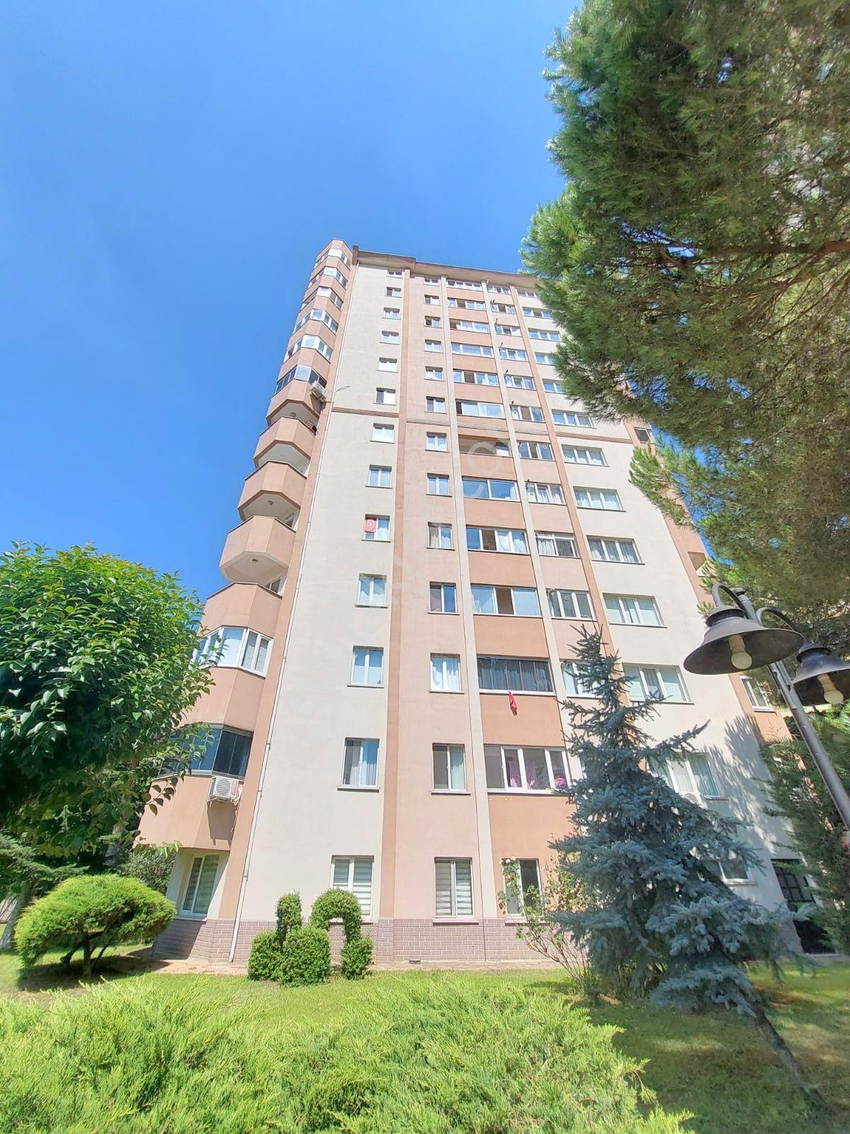Mertcan'dan Hürriyet Mah İskanlı Site İçi Balkonlu 3+1 Daire — fotoğraf 24