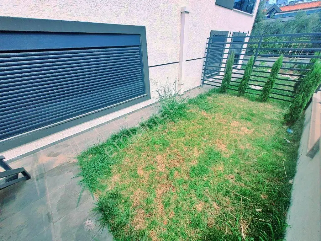 Uytundan Gürede Müstakil Gibi Denize 300 Metre 4+1 Bahçedubleksi — fotoğraf 12