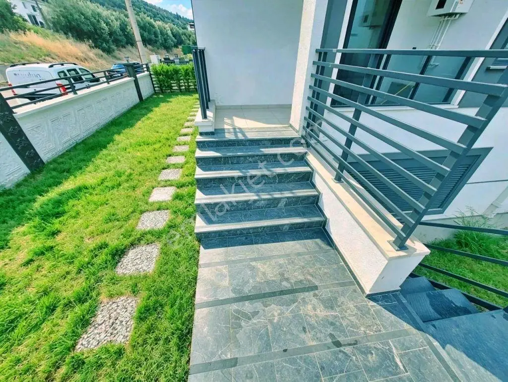 Uytundan Gürede Müstakil Gibi Denize 300 Metre 4+1 Bahçedubleksi — fotoğraf 15