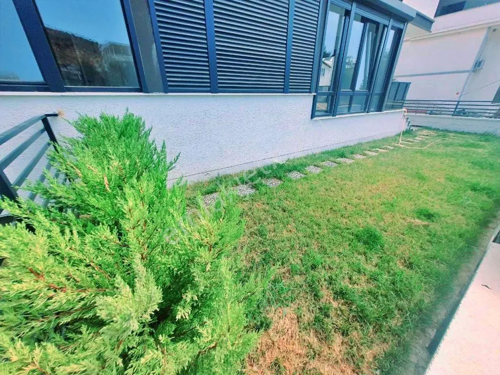 Uytundan Gürede Müstakil Gibi Denize 300 Metre 4+1 Bahçedubleksi — fotoğraf 25