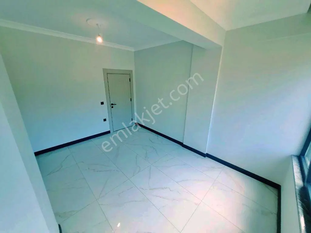 Uytundan Gürede Müstakil Gibi Denize 300 Metre 4+1 Bahçedubleksi — fotoğraf 27