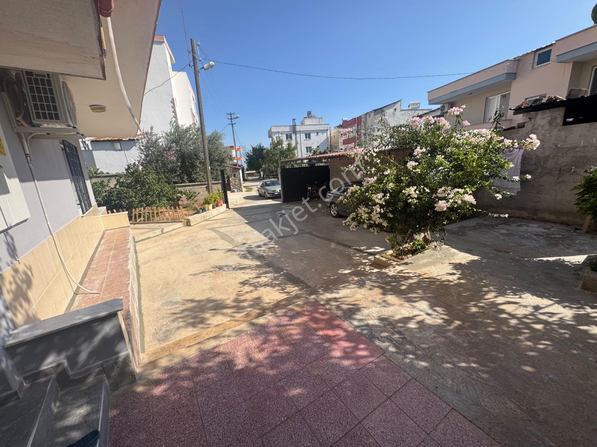 Erdemli Elvanlı Mahallesinde Satılık 3 Katlı Müstakil Ev — fotoğraf 3