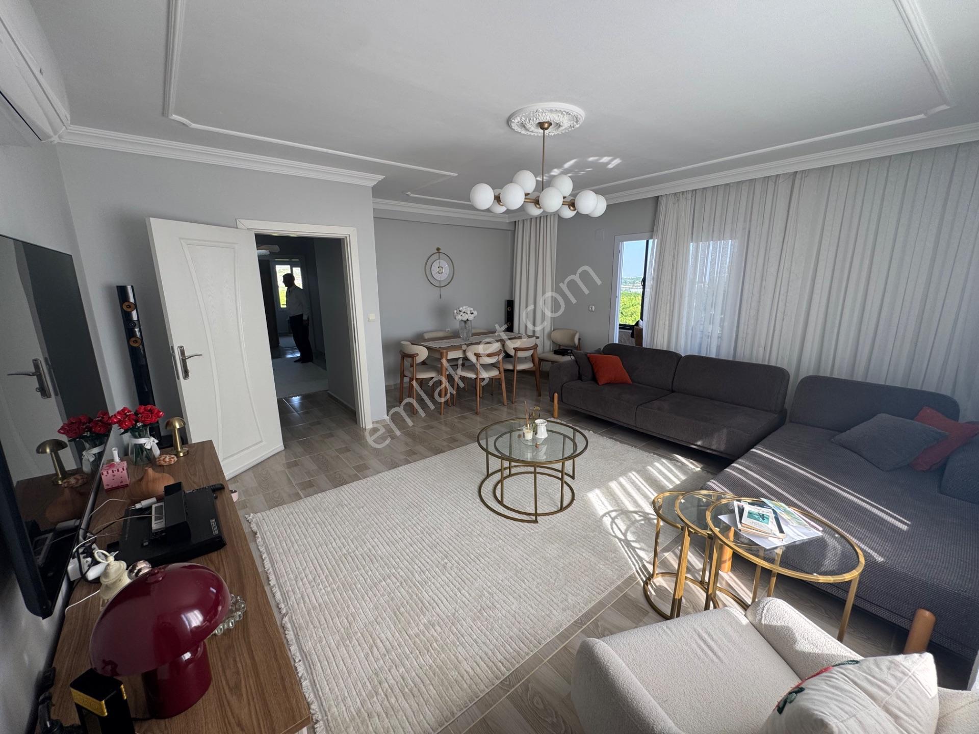 Erdemli Elvanlı Mahallesinde Satılık 3 Katlı Müstakil Ev — fotoğraf 6