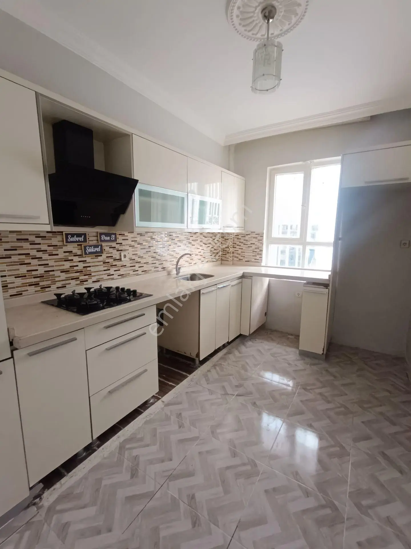 Babacandan Şairnabide Satılık 3+1 Bakımlı Daire — fotoğraf 3