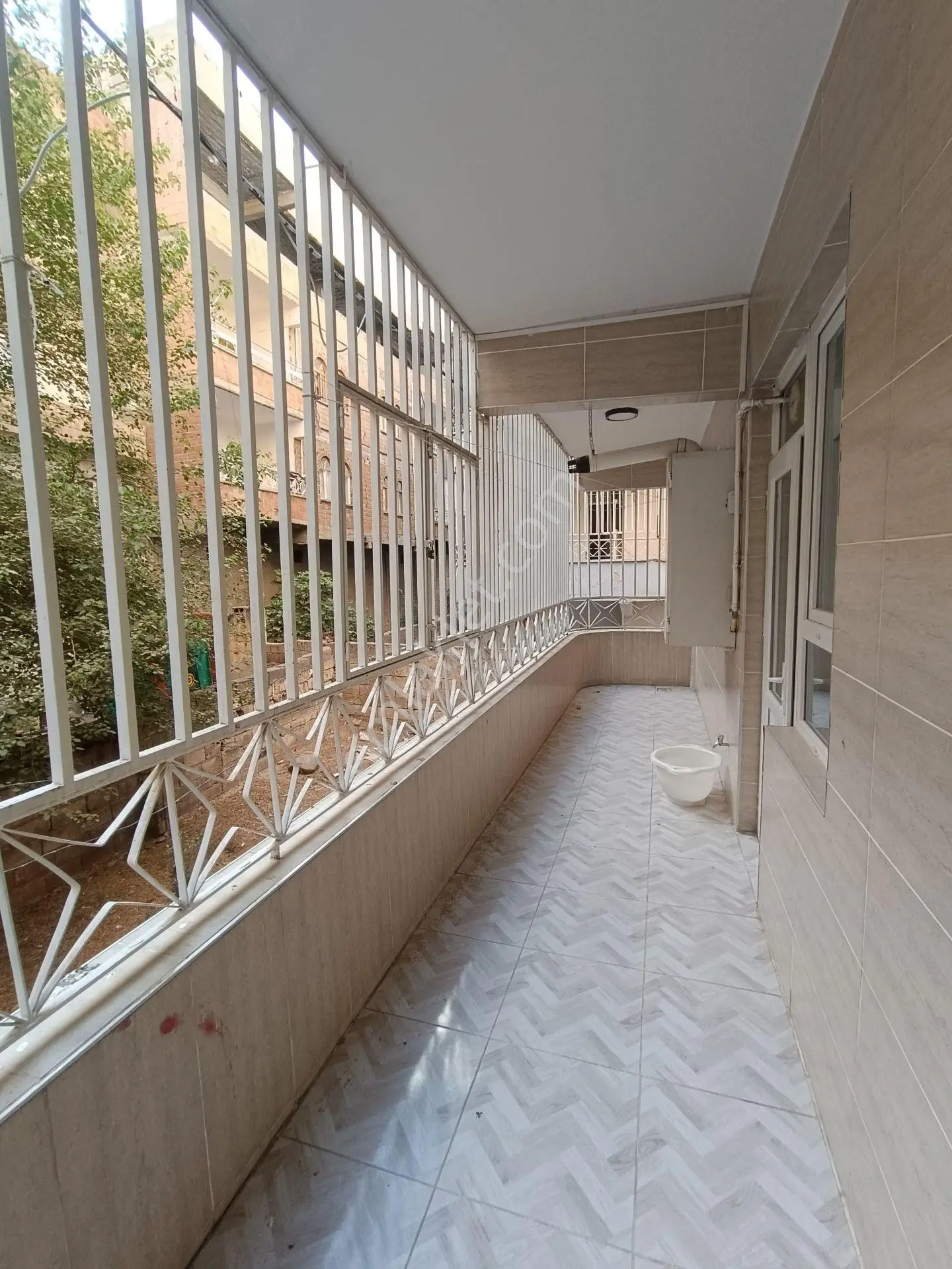 Babacandan Şairnabide Satılık 3+1 Bakımlı Daire — fotoğraf 4