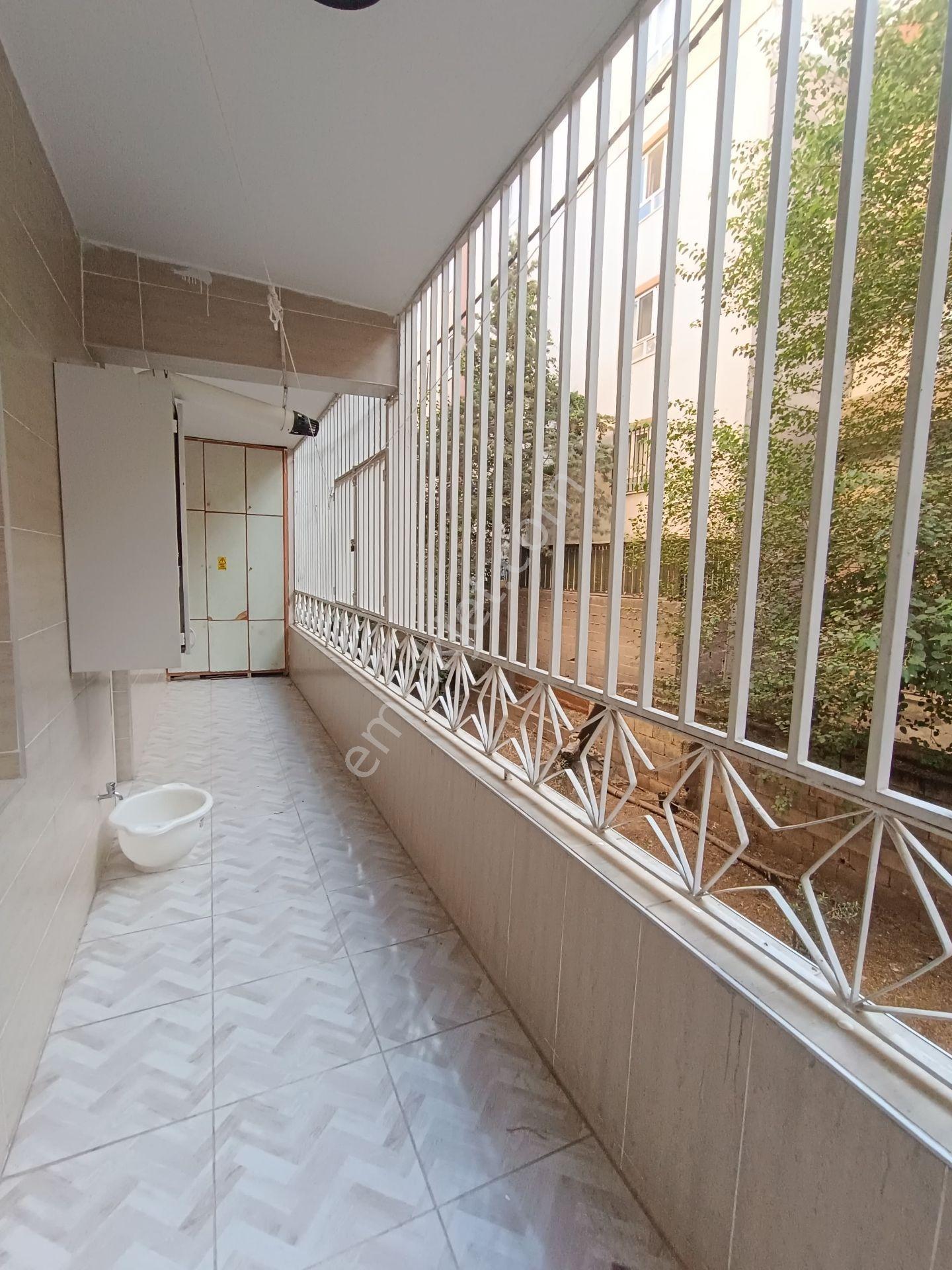 Babacandan Şairnabide Satılık 3+1 Bakımlı Daire — fotoğraf 11
