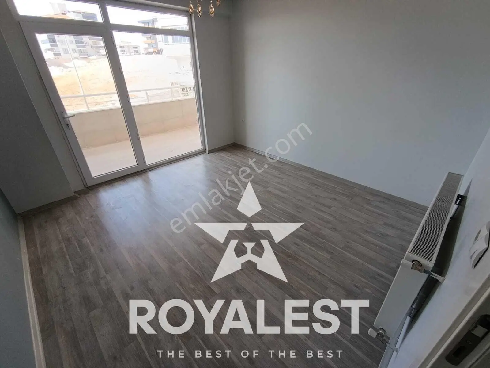 Royalest'ten Manzaralı Süper Konumda Bakımlı 3+1 — fotoğraf 5
