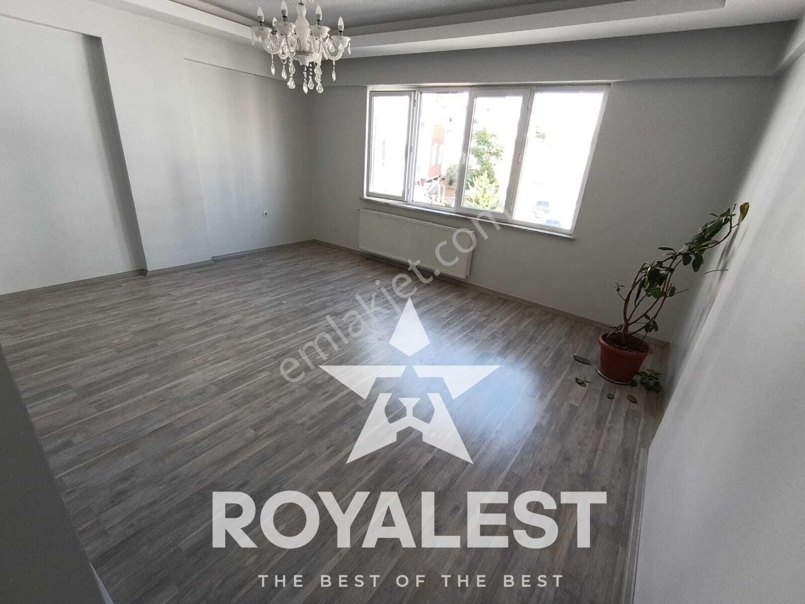 Royalest'ten Manzaralı Süper Konumda Bakımlı 3+1 — fotoğraf 8