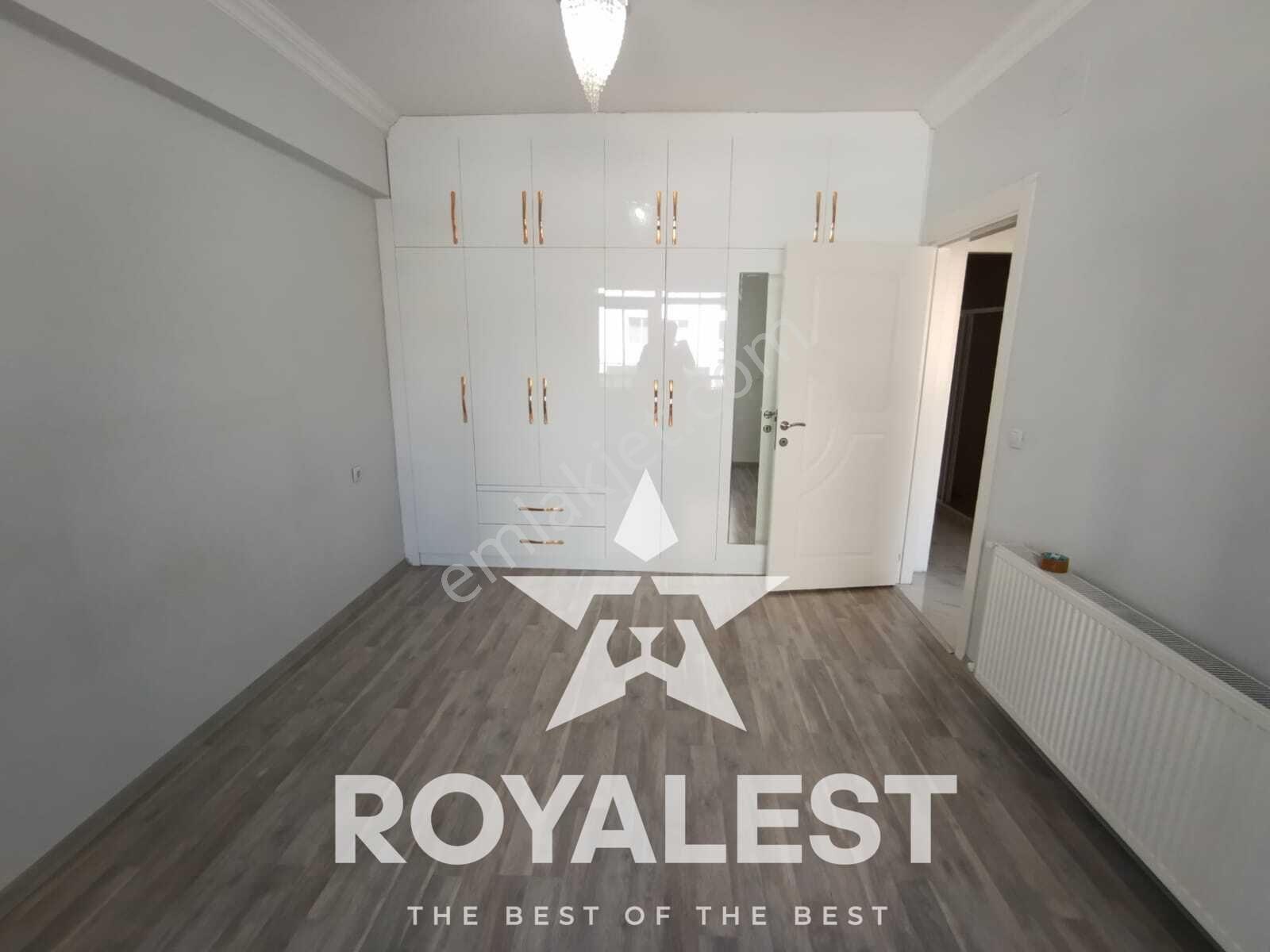 Royalest'ten Manzaralı Süper Konumda Bakımlı 3+1 — fotoğraf 13
