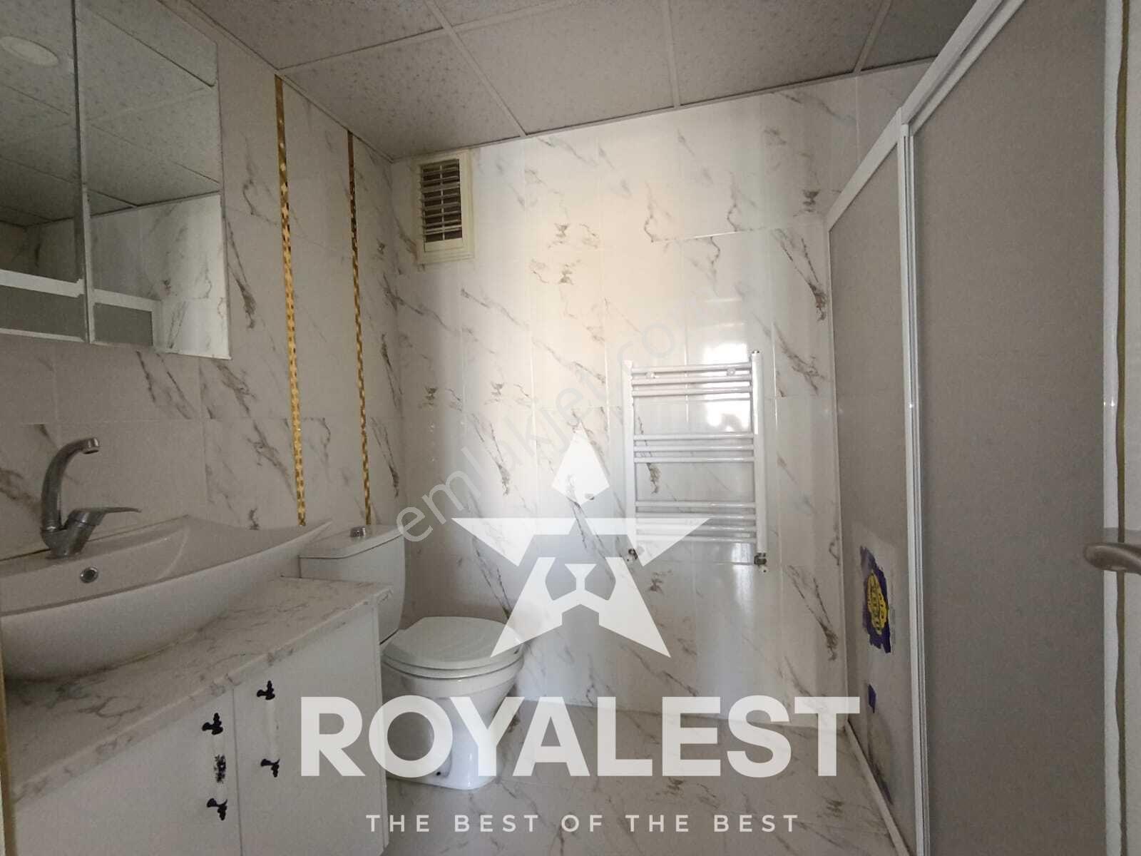 Royalest'ten Manzaralı Süper Konumda Bakımlı 3+1 — fotoğraf 17