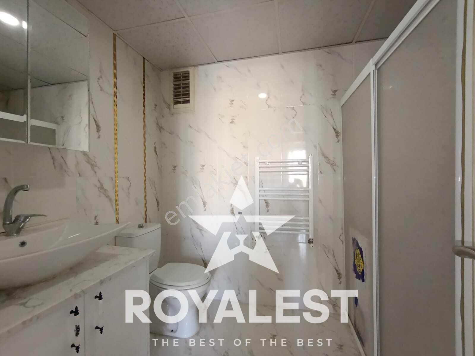 Royalest'ten Manzaralı Süper Konumda Bakımlı 3+1 — fotoğraf 18