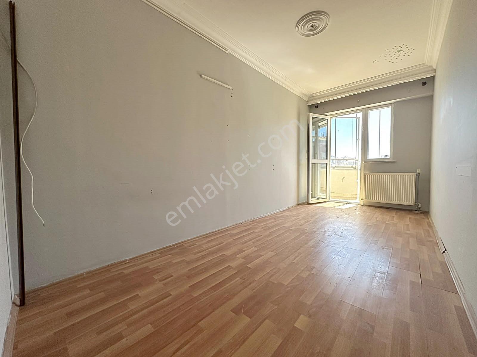 Az-er Yapıdan Geniş Kullanım Alanına Sahip Ön Cephe 2+1 Daire — fotoğraf 32