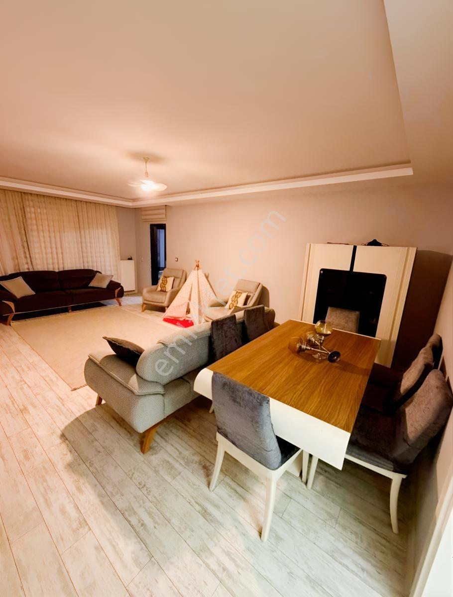 Re/max Can Özkokudan Derebahçede Ara Kat, 3+1 Fırsat!! — fotoğraf 2