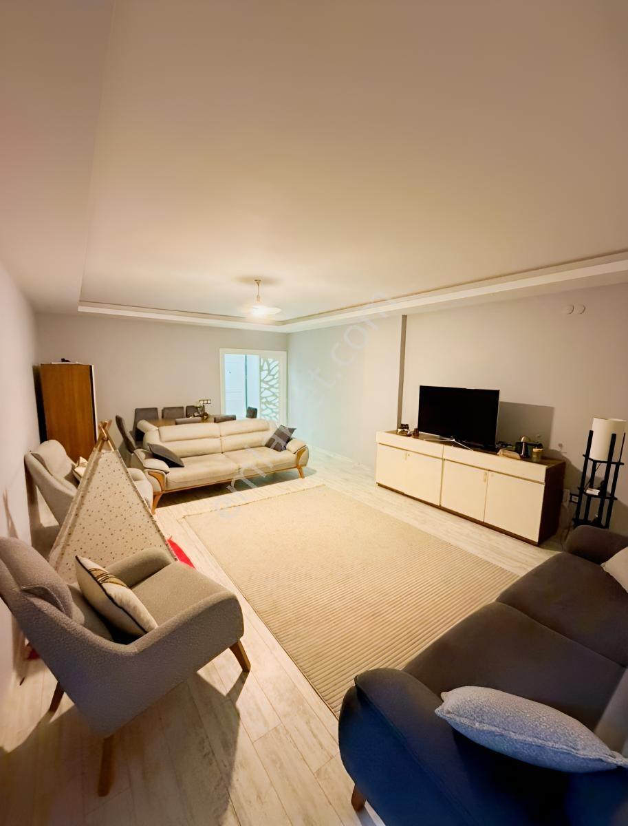 Re/max Can Özkokudan Derebahçede Ara Kat, 3+1 Fırsat!! — fotoğraf 3