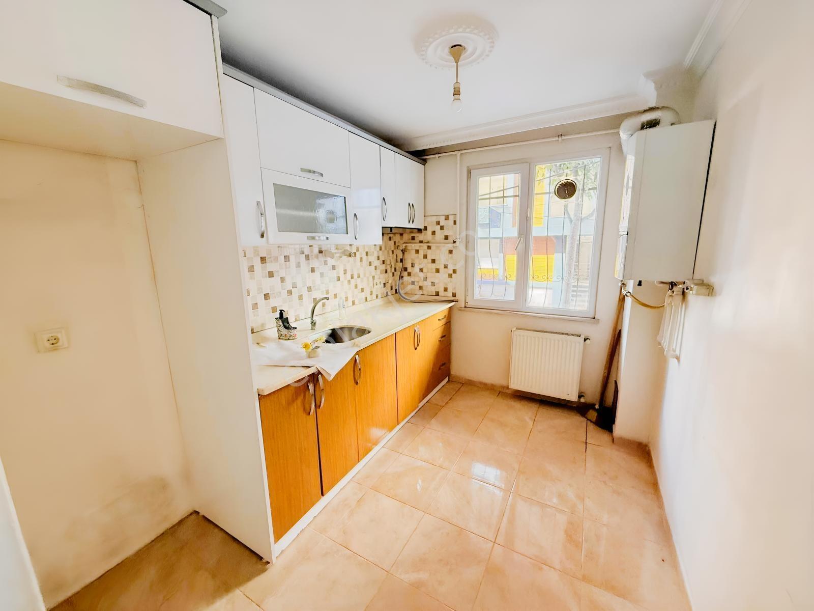 Arzu Emlak'tan Gazi Mah Satılık 3+1 Balkonlu Yüksek Giriş Daire — fotoğraf 2
