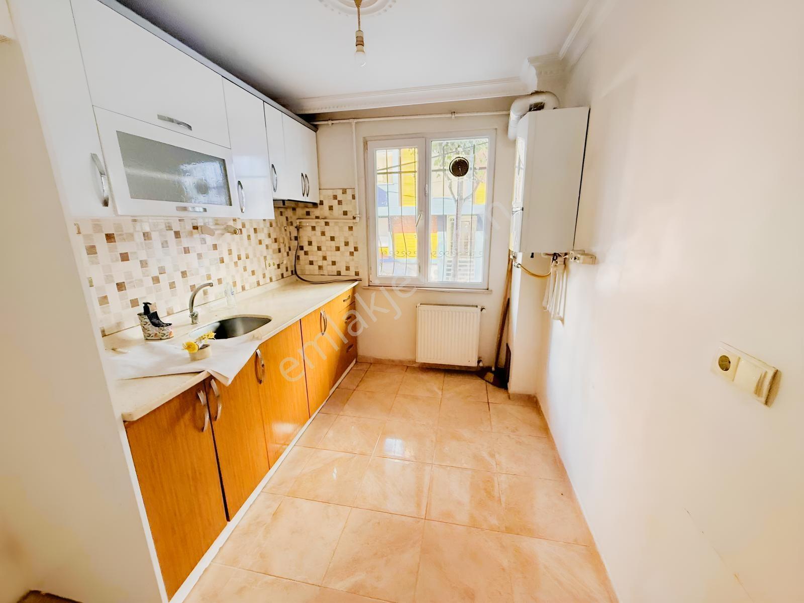 Arzu Emlak'tan Gazi Mah Satılık 3+1 Balkonlu Yüksek Giriş Daire — fotoğraf 3