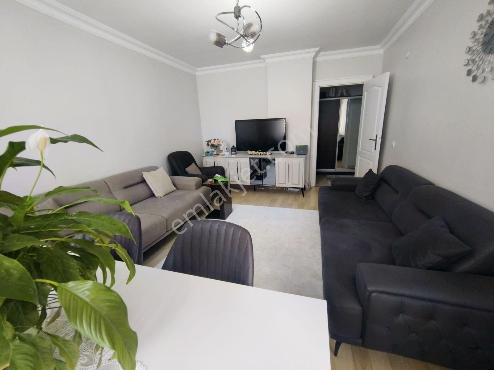 Güneyden Geniş Kullanışlı Balkonlu 3+1.100m2 Daire — fotoğraf 14
