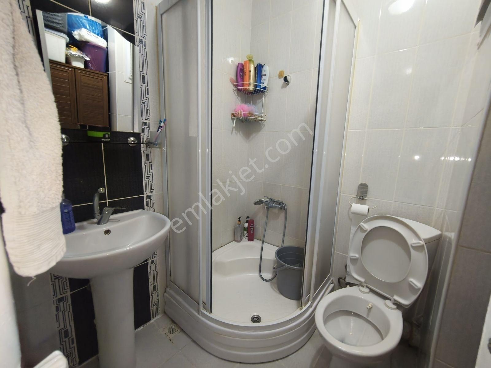 Güneyden Geniş Kullanışlı Balkonlu 3+1.100m2 Daire — fotoğraf 27