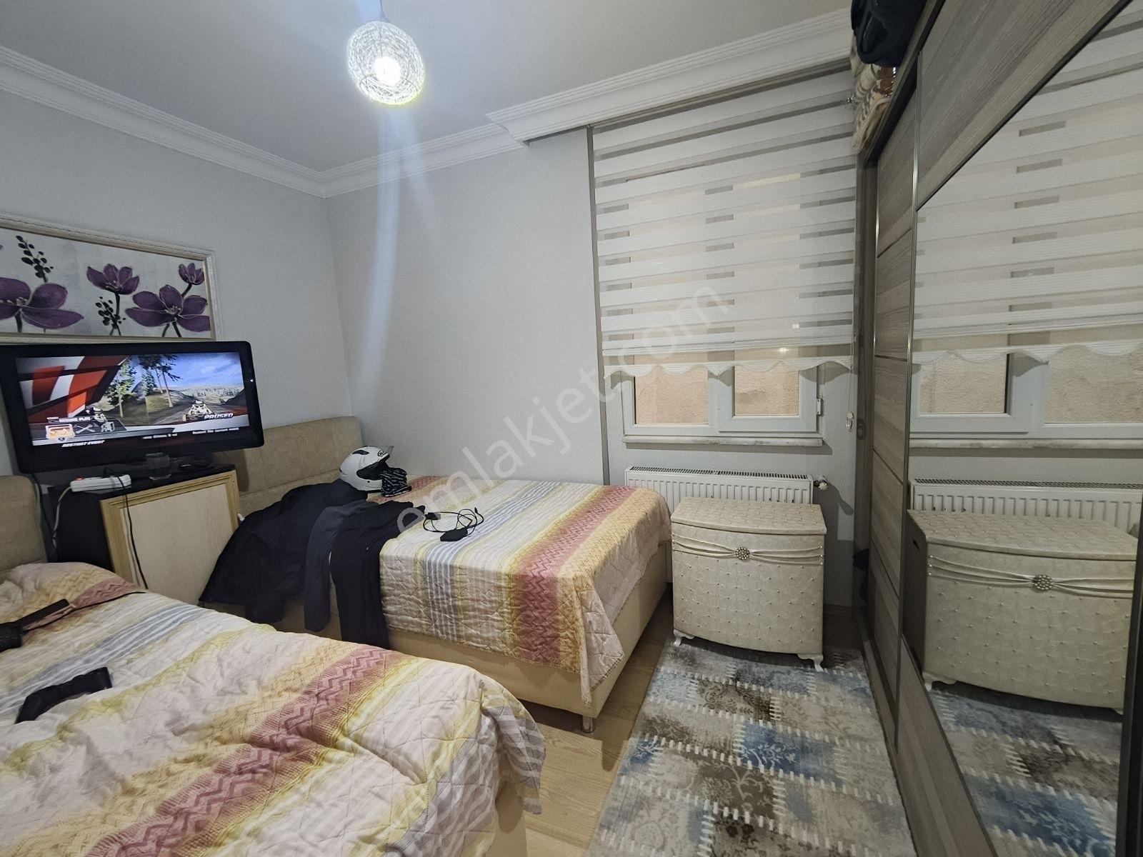 Güneyden Geniş Kullanışlı Balkonlu 3+1.100m2 Daire — fotoğraf 35