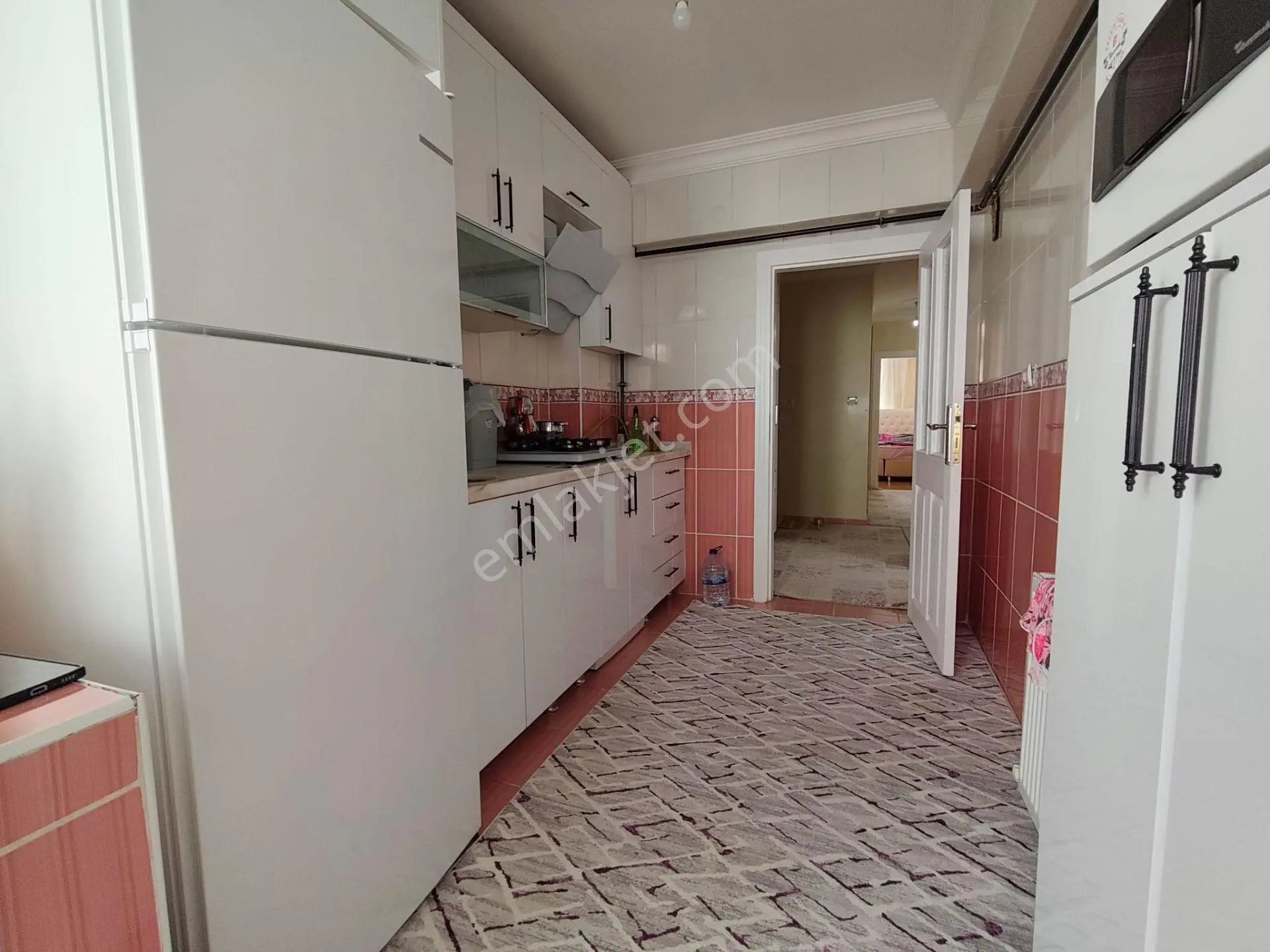 Yılmaz Gayrimenkulden Masrafsız 3+1 Öncephe Ara Kat Satılık Daire Pazarlık Var — fotoğraf 5