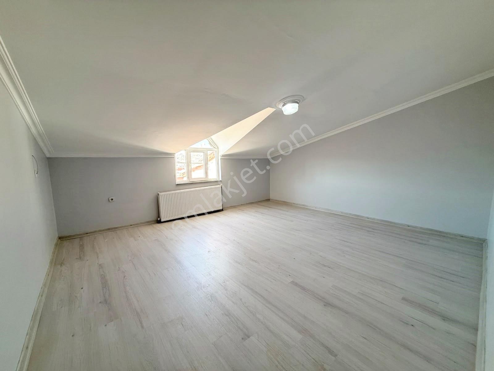 Merkezi Konumda Asansörlü, Otoparklı 4+2 Dubleks Daire — fotoğraf 16