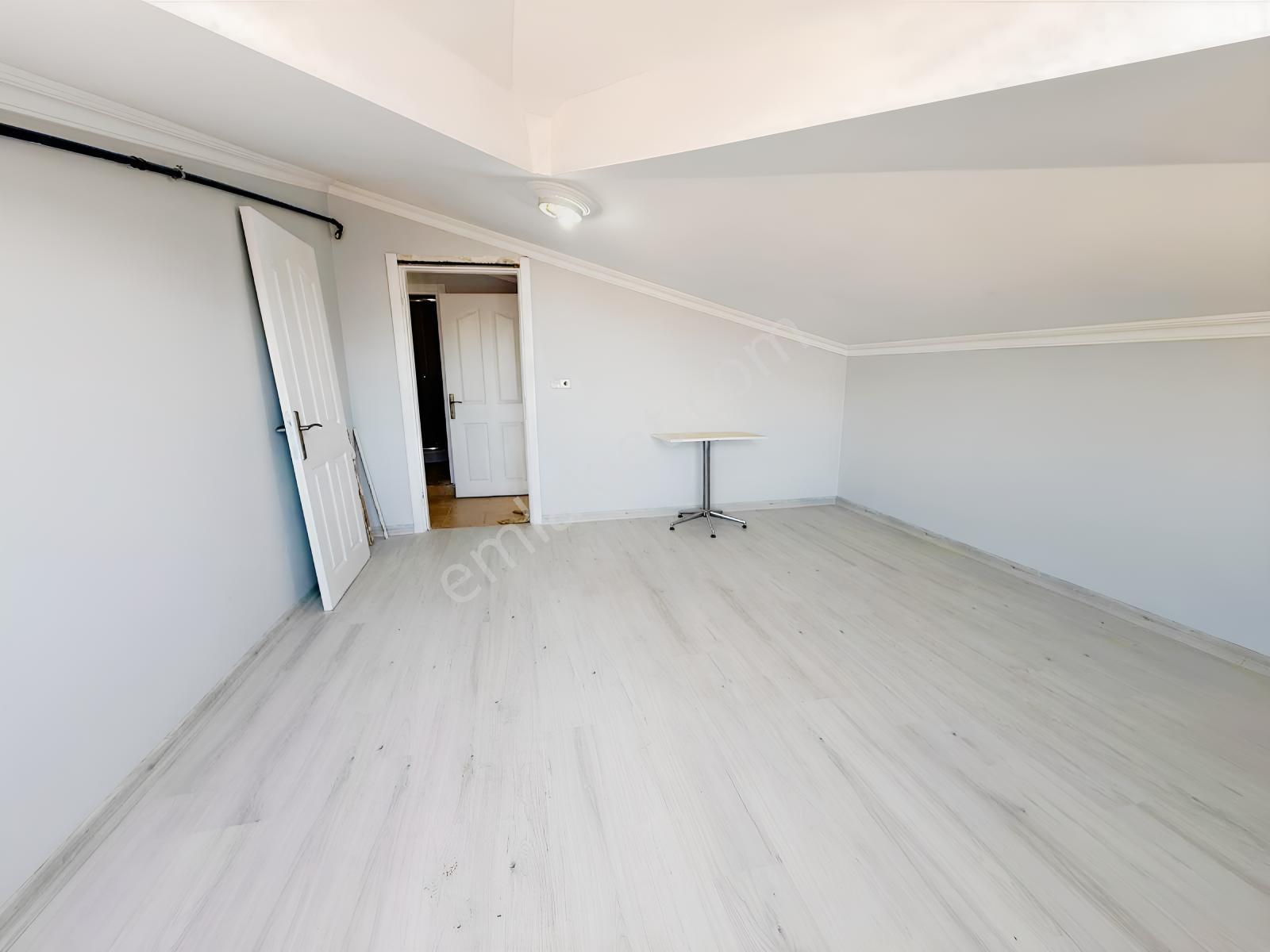 Merkezi Konumda Asansörlü, Otoparklı 4+2 Dubleks Daire — fotoğraf 19