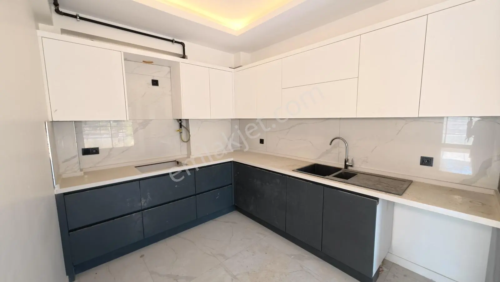 Menderes Coldwell Banker Poyrazdan Köşe Konum Lüks 4+1 Villa — fotoğraf 10