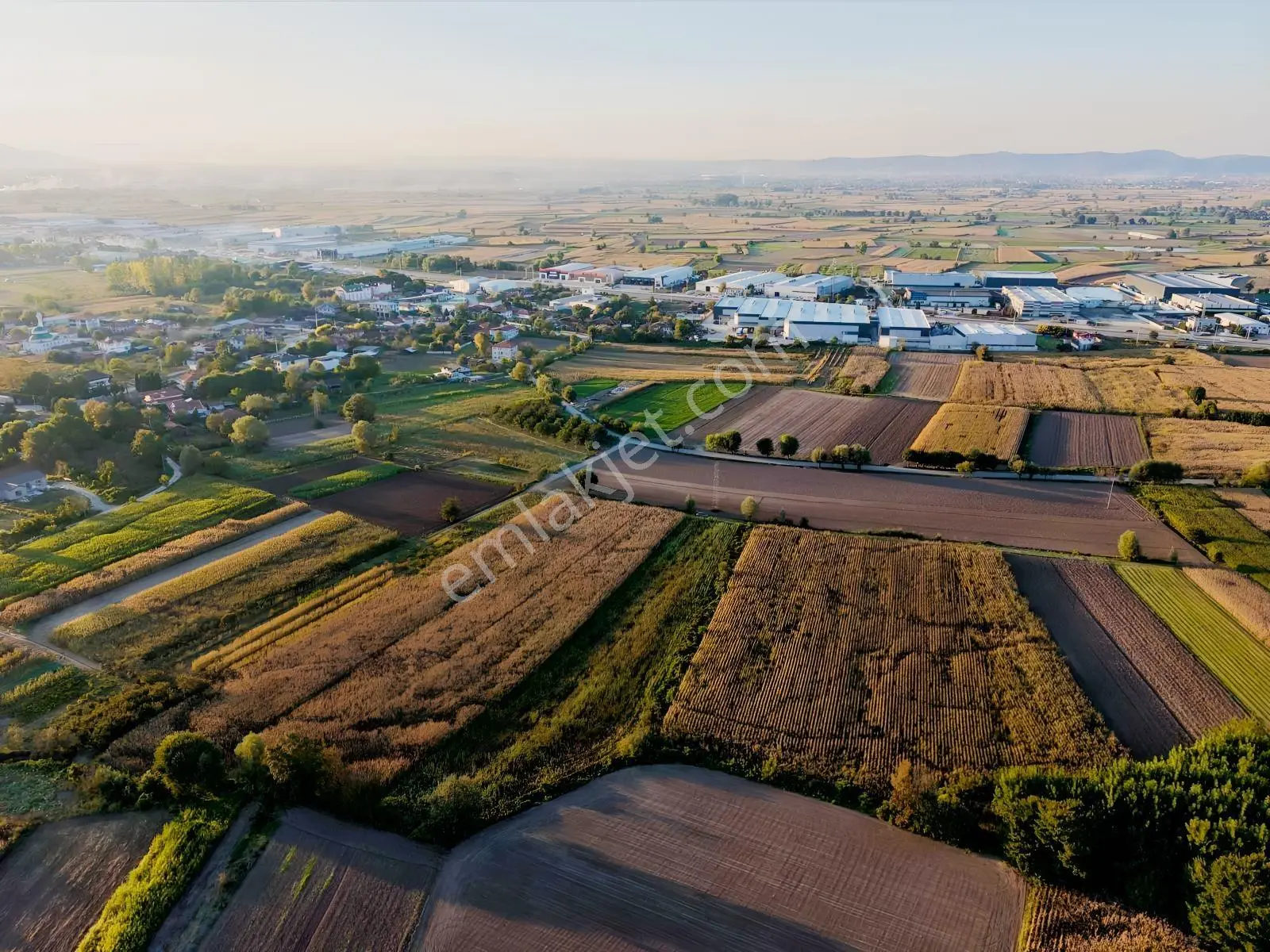 Erenler Nakışlar Mahallesinde 4.677 M² Konum Avantajlı Arazi — fotoğraf 3
