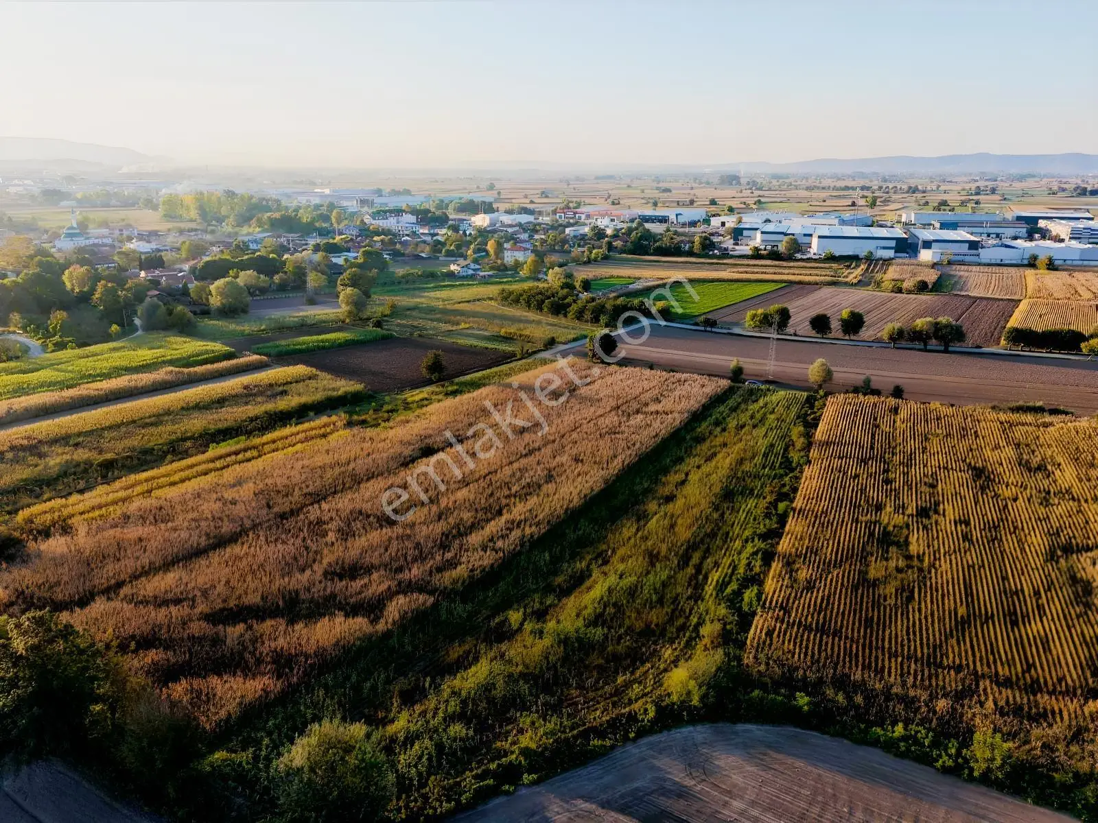Erenler Nakışlar Mahallesinde 4.677 M² Konum Avantajlı Arazi — fotoğraf 4