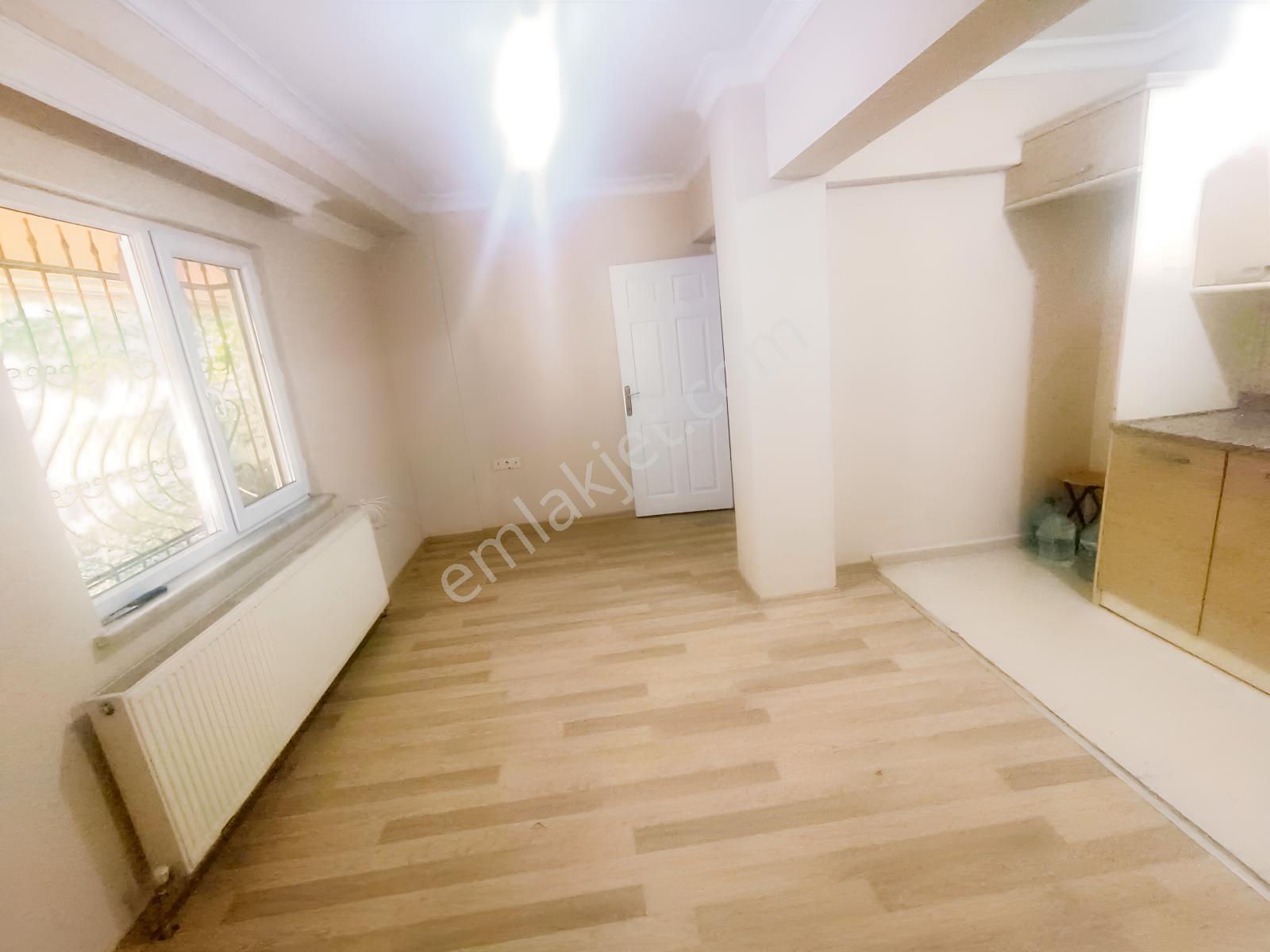 Nusratiye Mavili Bahçede 2+1 Konumu Mükemmel 85m² Satılık Daire — fotoğraf 4