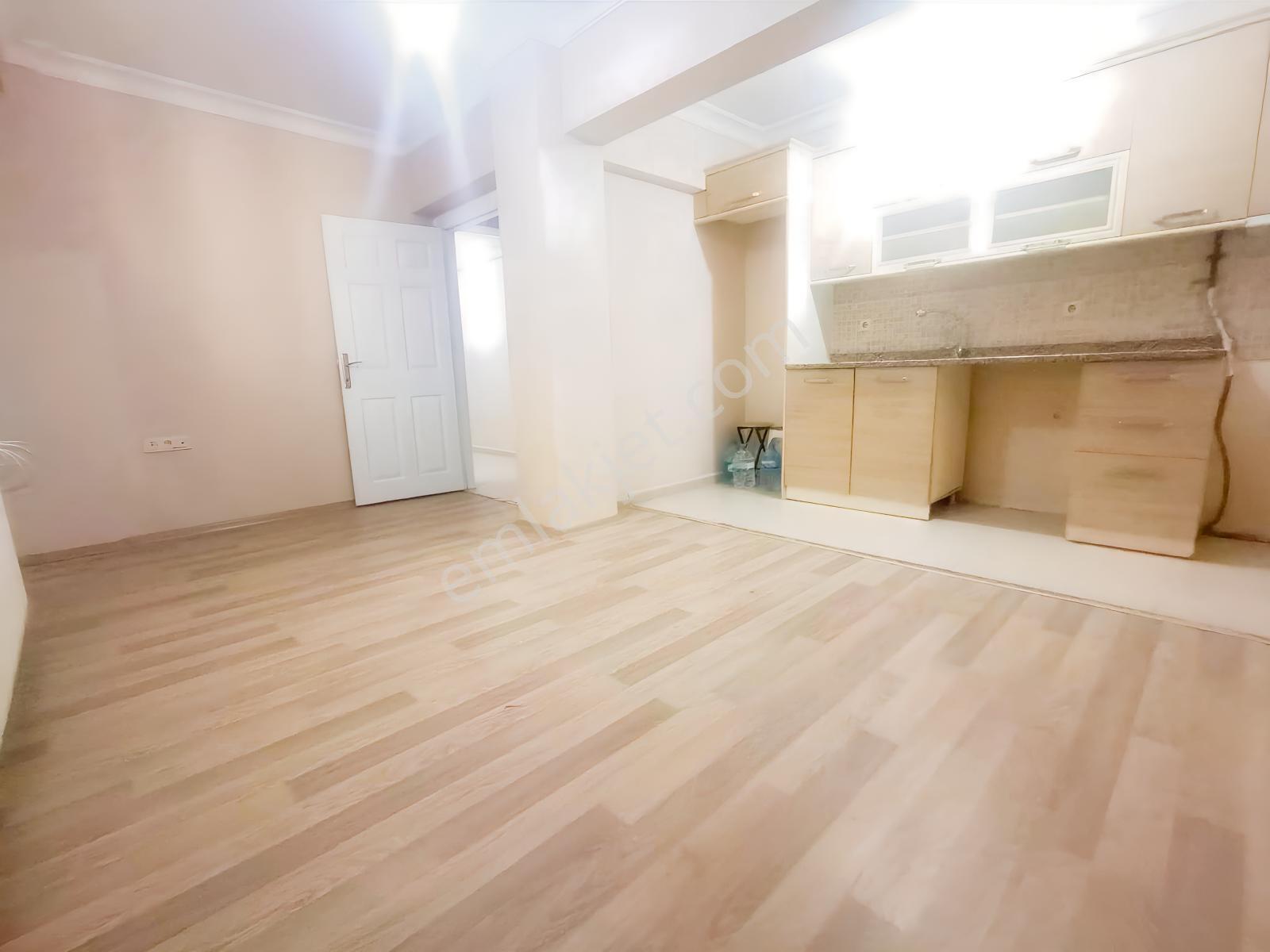 Nusratiye Mavili Bahçede 2+1 Konumu Mükemmel 85m² Satılık Daire — fotoğraf 5