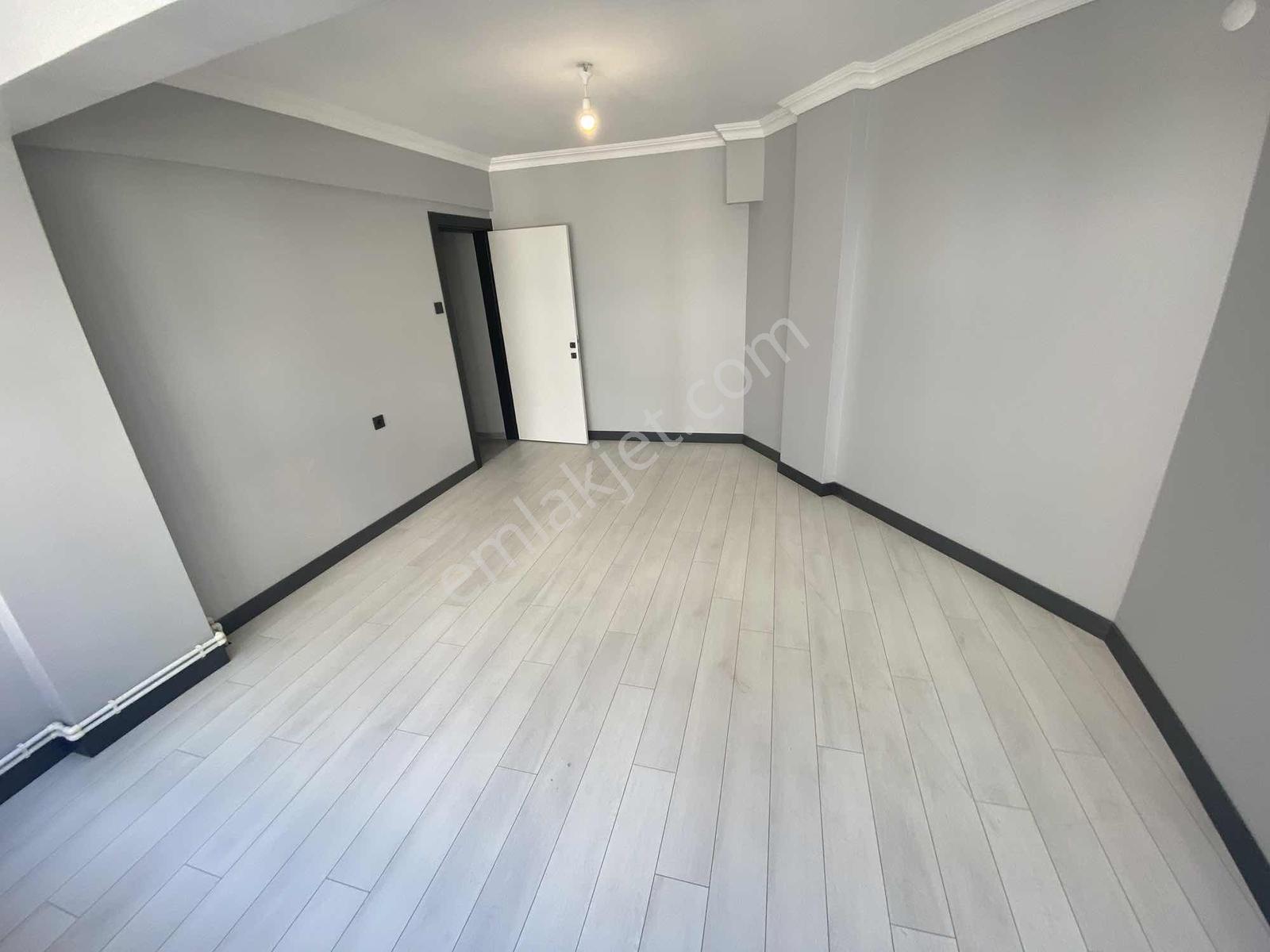 Yunus Emre Mah. 2+1 Komple Tadilatlı Daire — fotoğraf 13