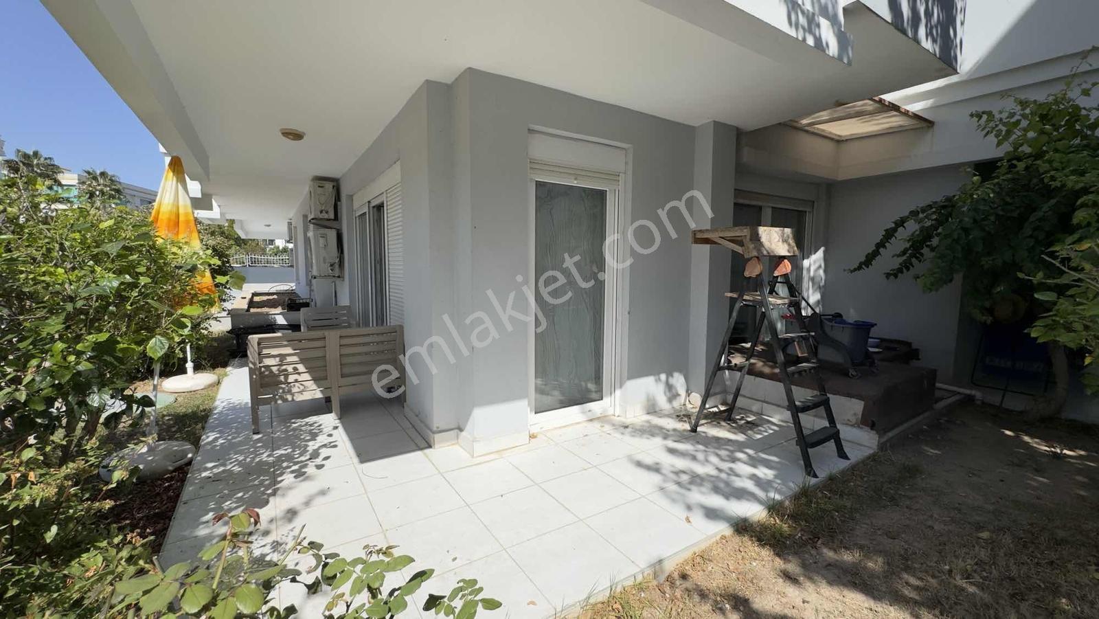 Güzelobada Havuzlu Sitede Satılık Eşyalı Yatırım Fırsatı 1+1 — fotoğraf 4