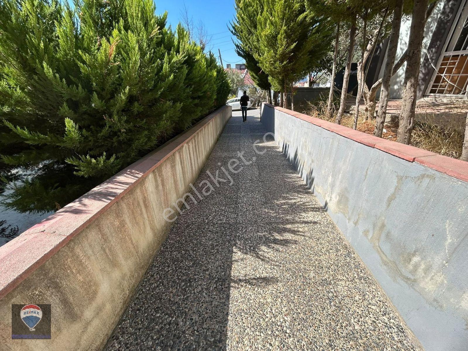Ege Mah Satılık Doğalgazlı 3+1 Daire — fotoğraf 3