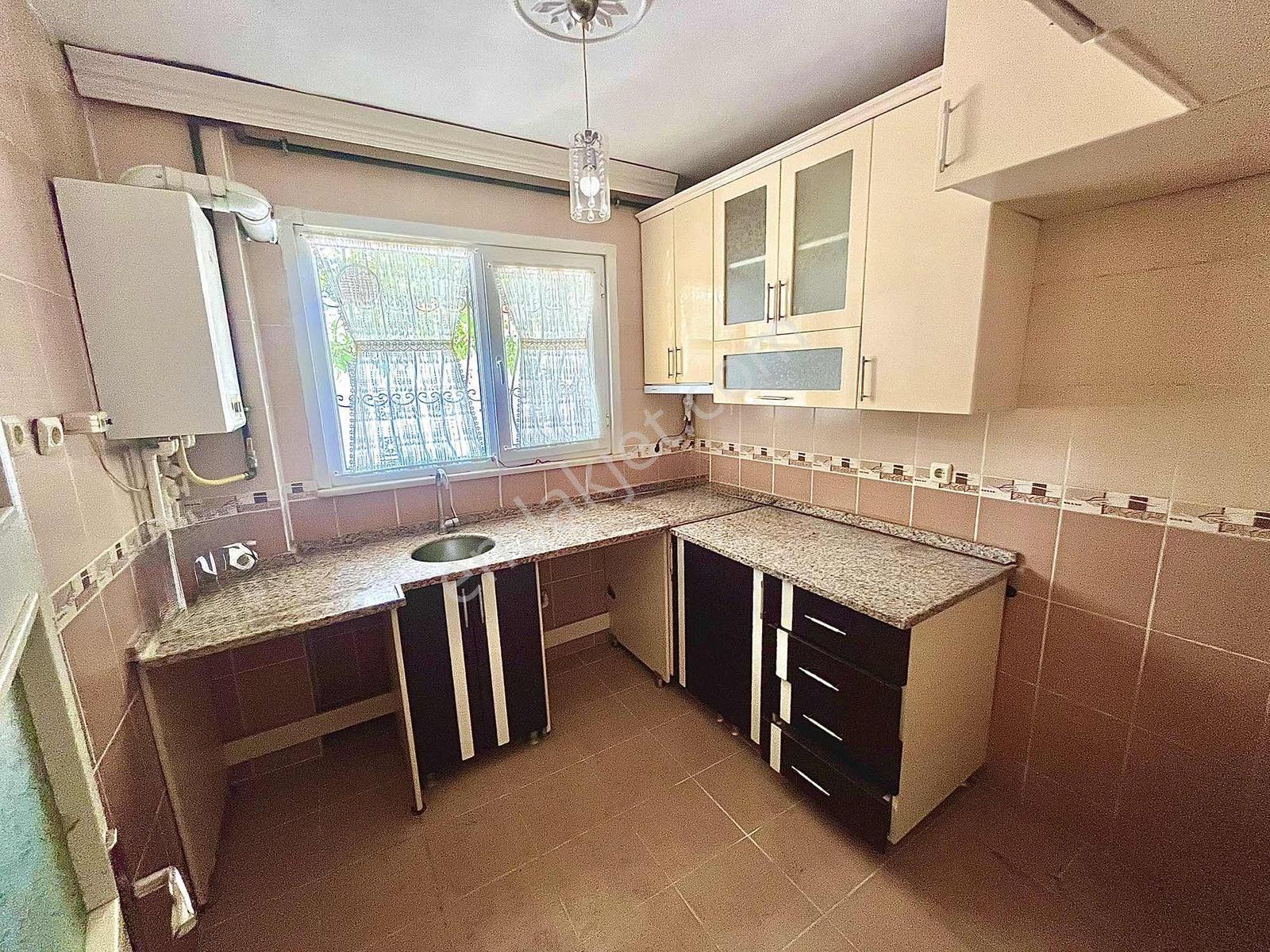 Kirazlıda Geniş Ve Kullanışlı 2+1 Masrafsız — fotoğraf 10
