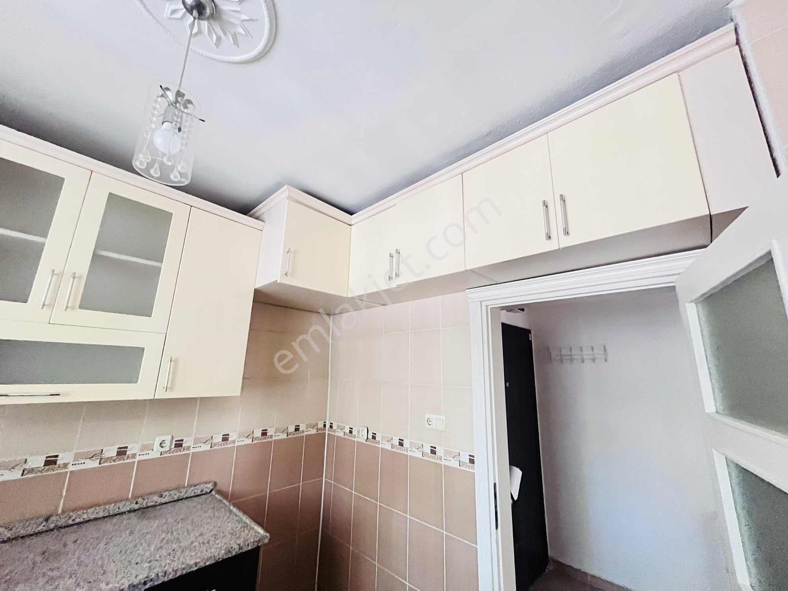 Kirazlıda Geniş Ve Kullanışlı 2+1 Masrafsız — fotoğraf 11