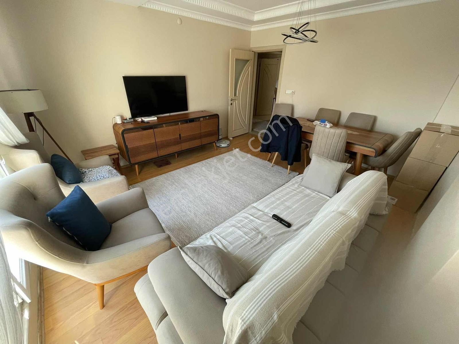 Emin Gayrimenkulden Göztepede Muhteşem Konumda Arakat 2+1 — fotoğraf 3