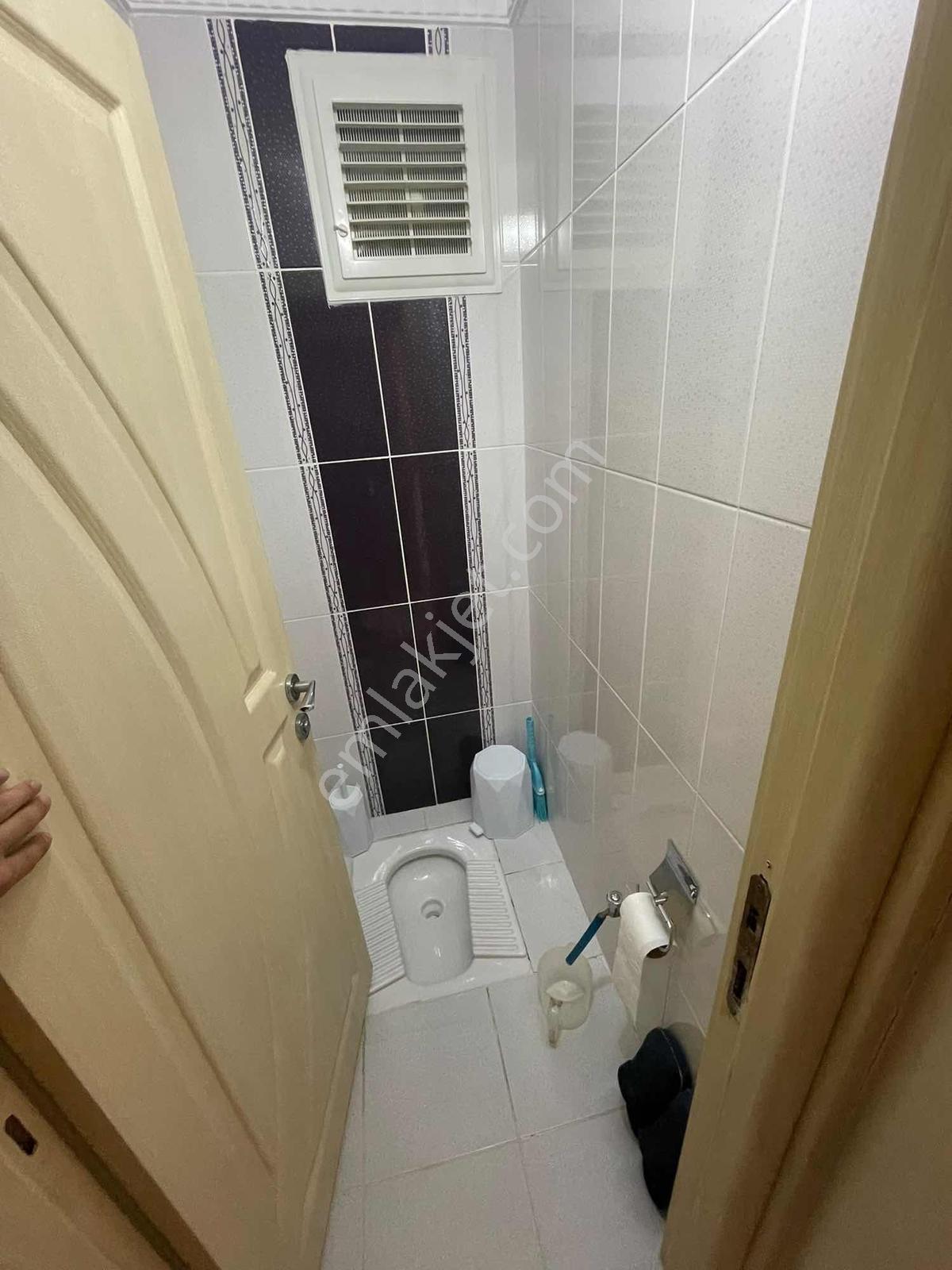 Emin Gayrimenkulden Göztepede Muhteşem Konumda Arakat 2+1 — fotoğraf 4