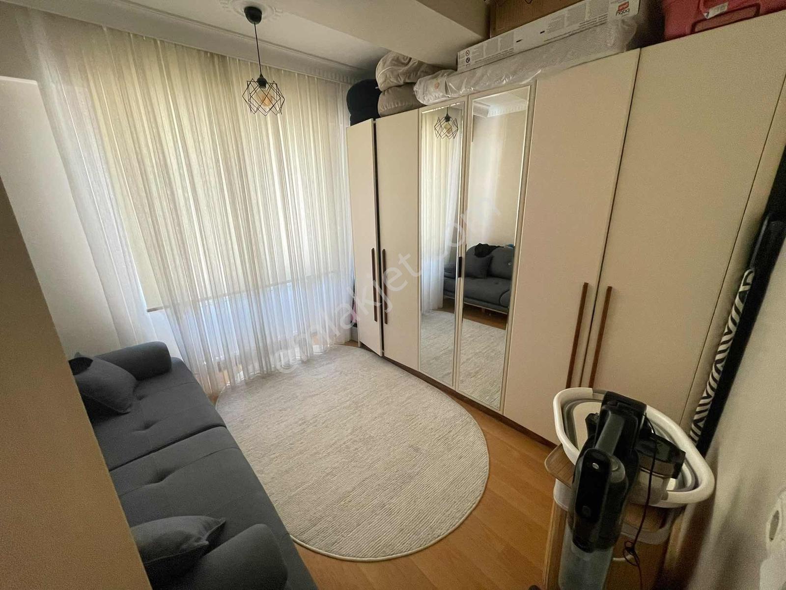 Emin Gayrimenkulden Göztepede Muhteşem Konumda Arakat 2+1 — fotoğraf 9