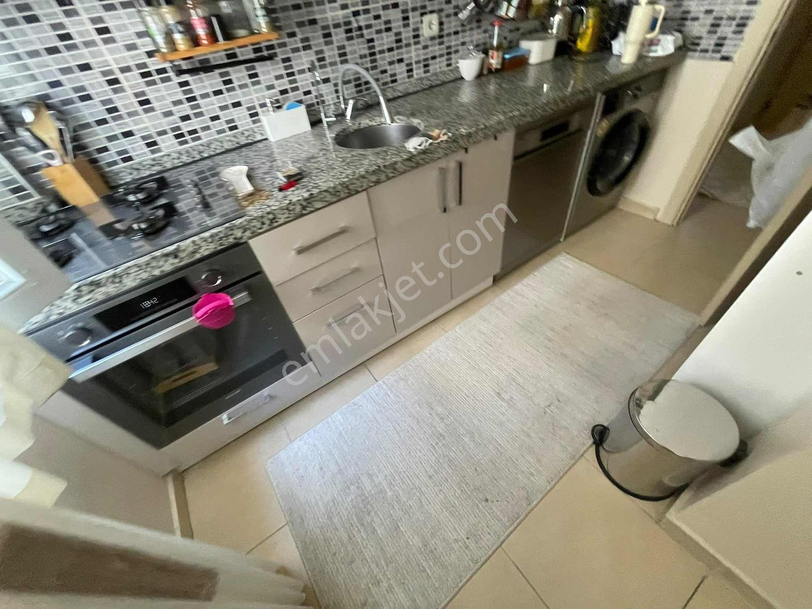 Emin Gayrimenkulden Göztepede Muhteşem Konumda Arakat 2+1 — fotoğraf 10