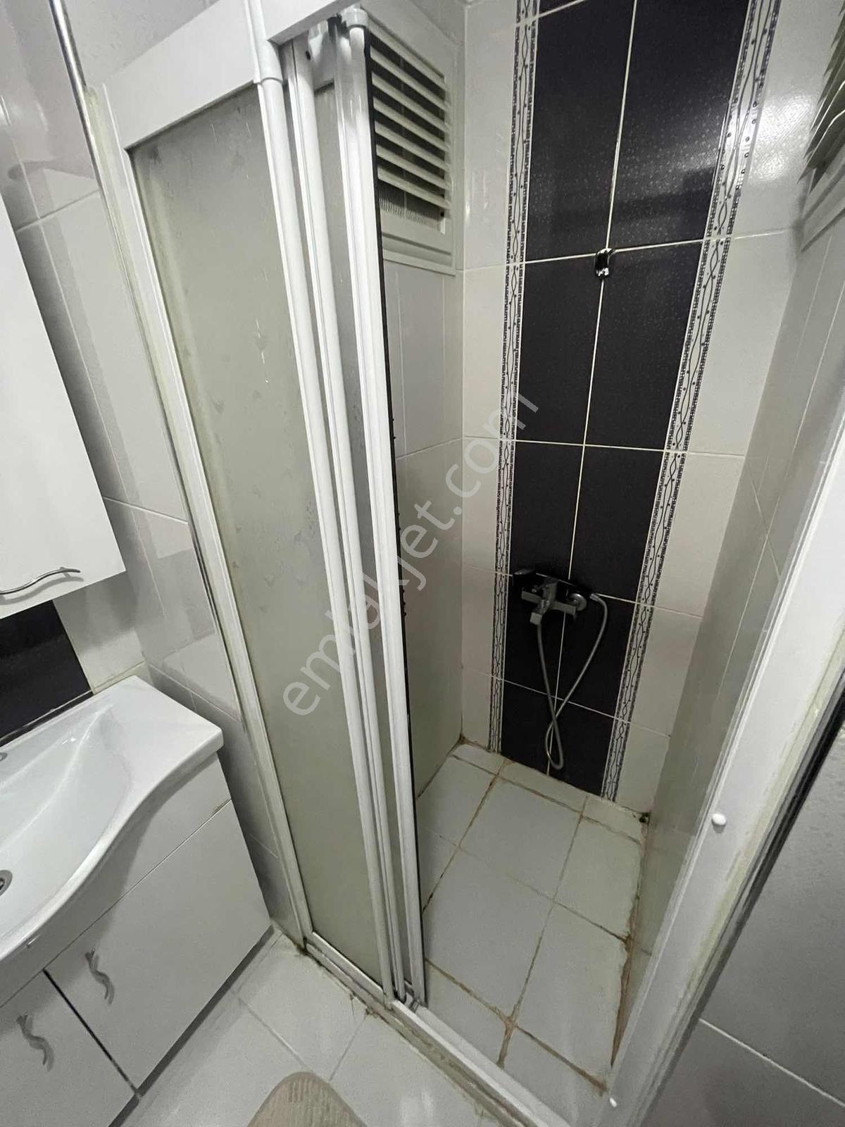 Emin Gayrimenkulden Göztepede Muhteşem Konumda Arakat 2+1 — fotoğraf 11