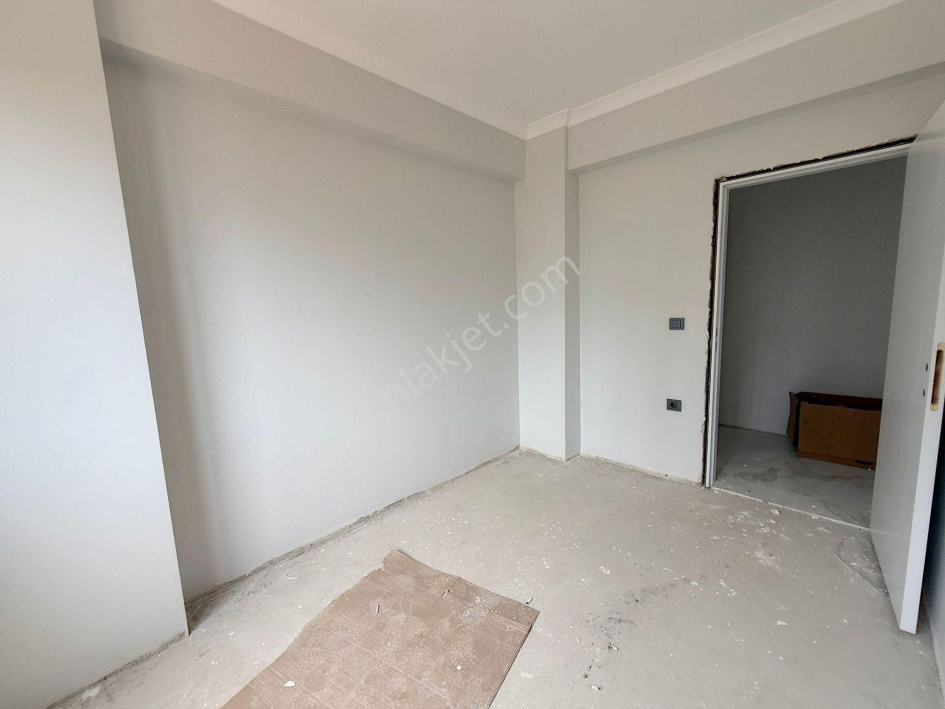 Mertcan'dan Yayalar Mah. Caddeye 1dk Balkonlu Ara Kat 2+1 — fotoğraf 10