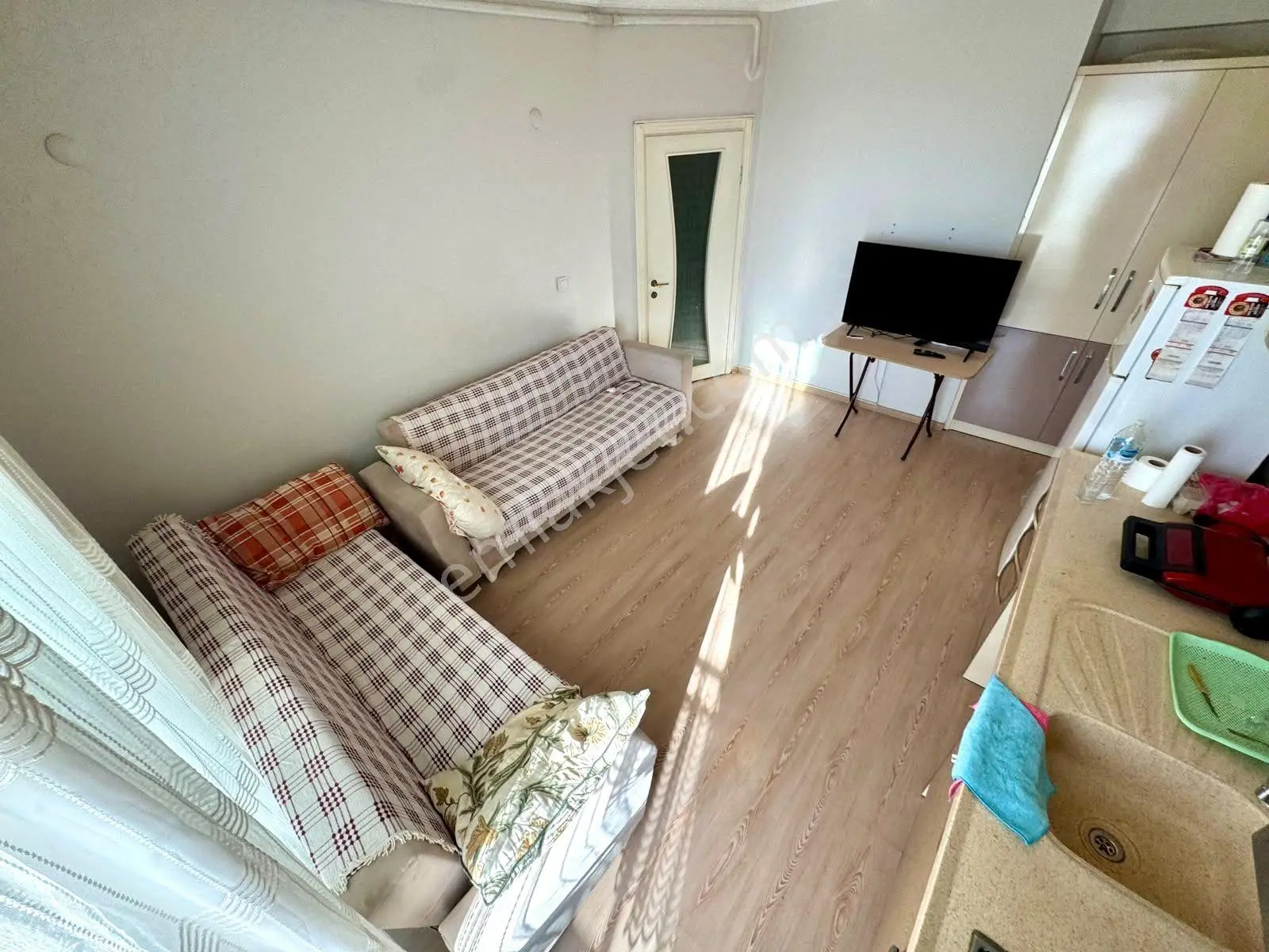 Referans'tan Akçay'da Ara Kat Ön Cephe Doğalgazlı Fırsat 1+1 Daire — fotoğraf 15