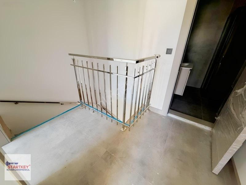 Sasalı Passa Riva Sitesinde Bahçeli Satılık 2+1 Dubleks Daire — fotoğraf 13